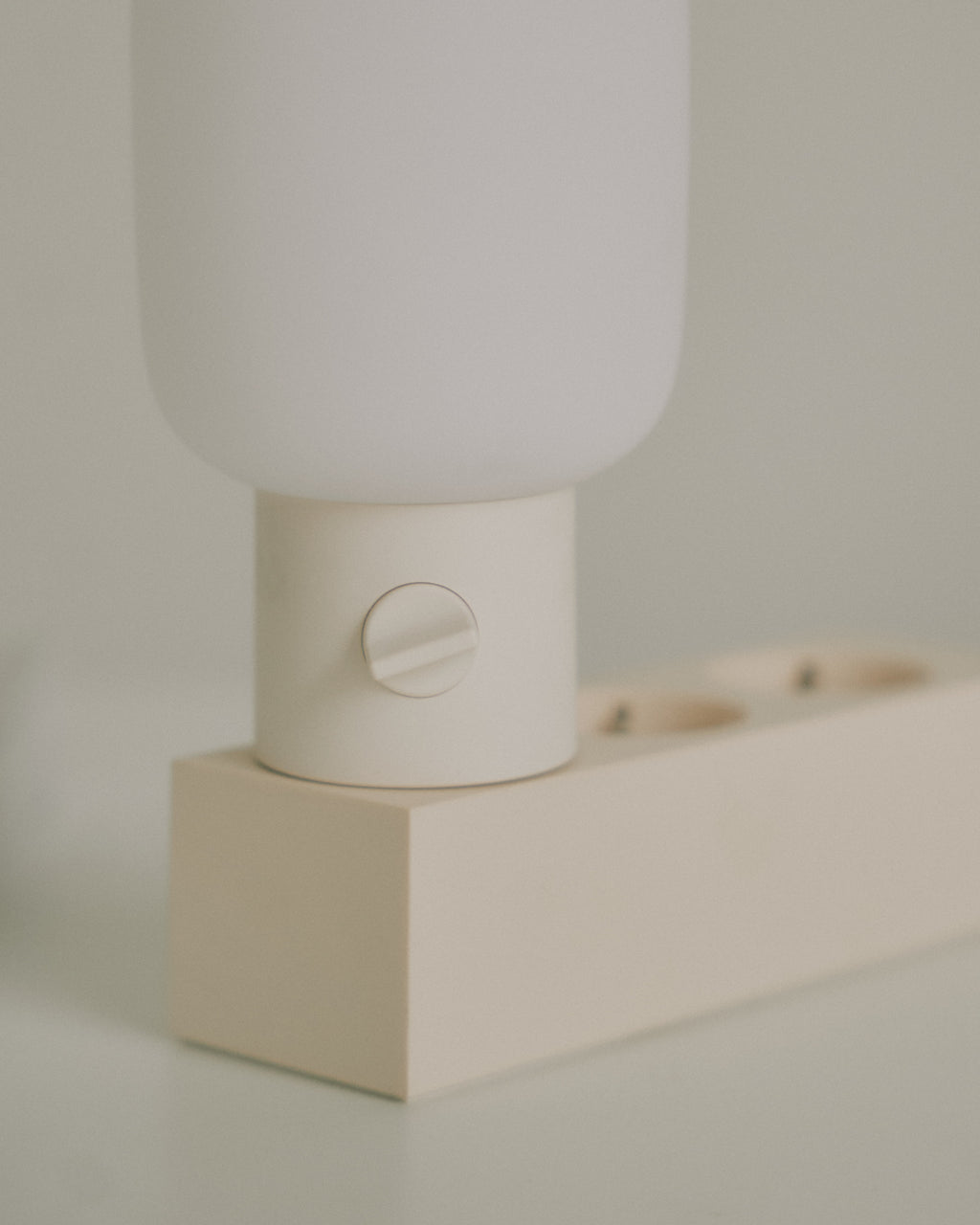 Pedestal Plug-in Lamp Lighting 007 Pearl