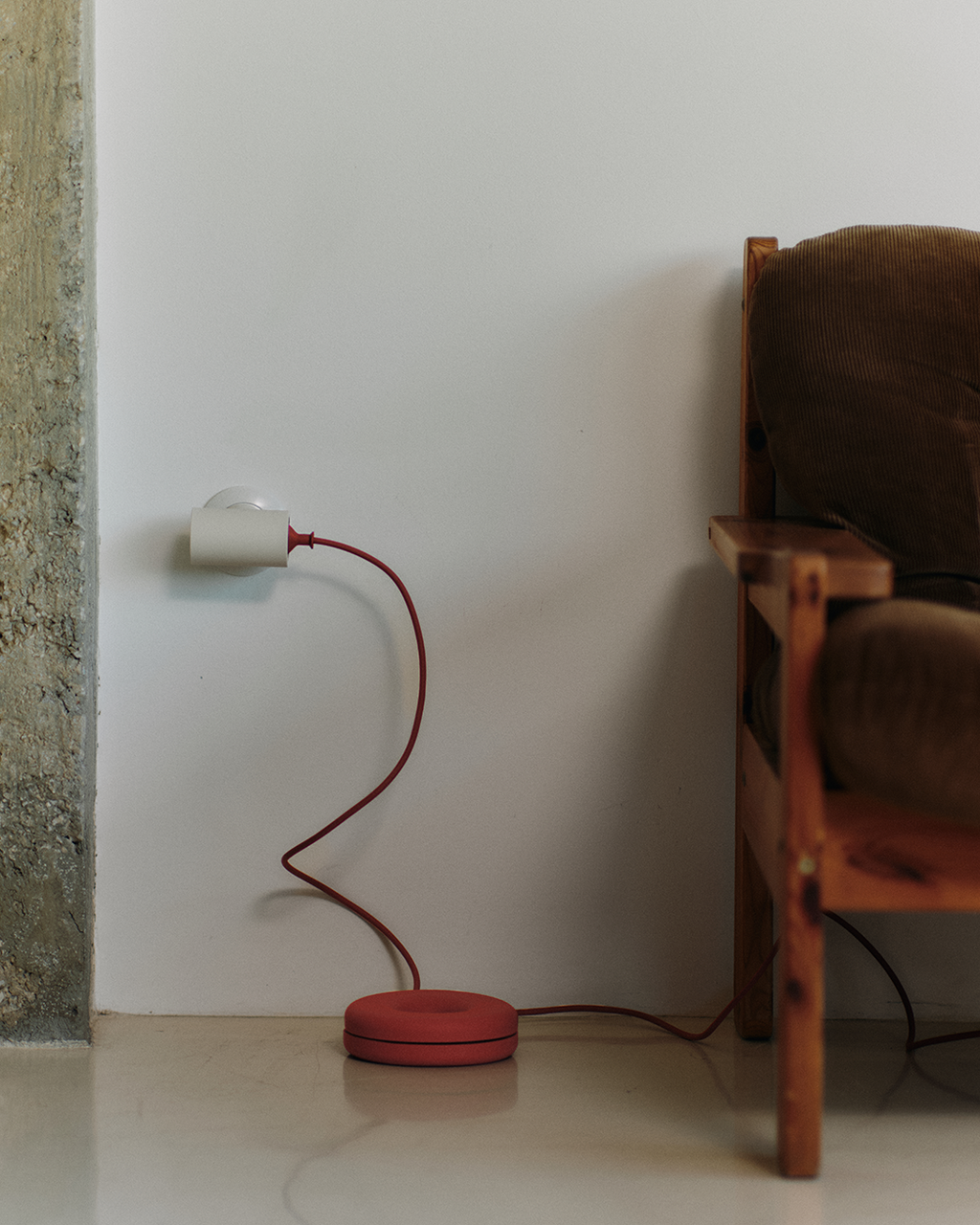 Pedestal Cable Bagel Cable Managers 043 Burnin' Red