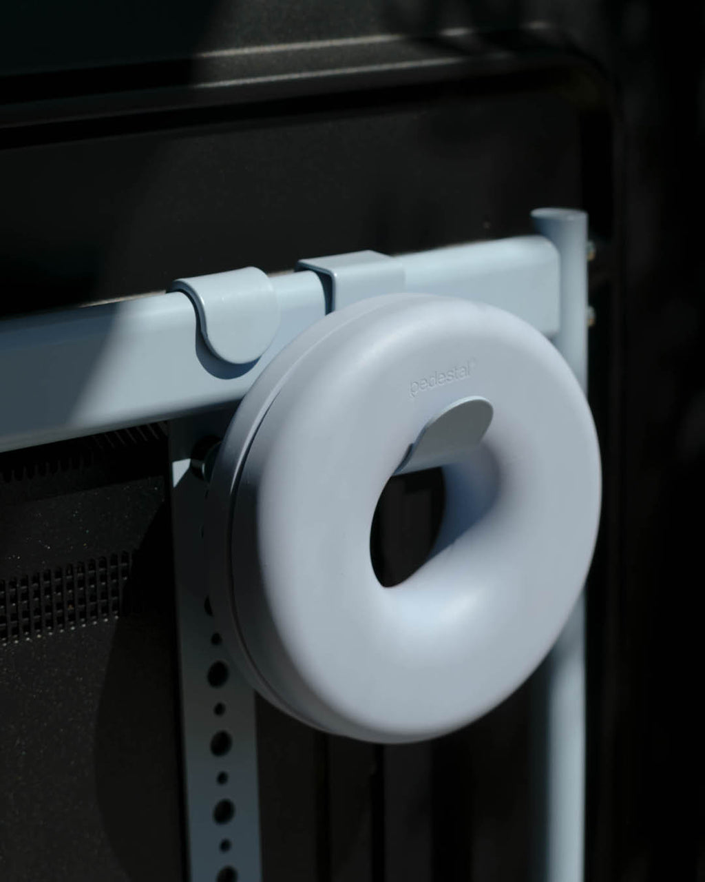Pedestal Hook Mount Mounts 042 Powder Blue