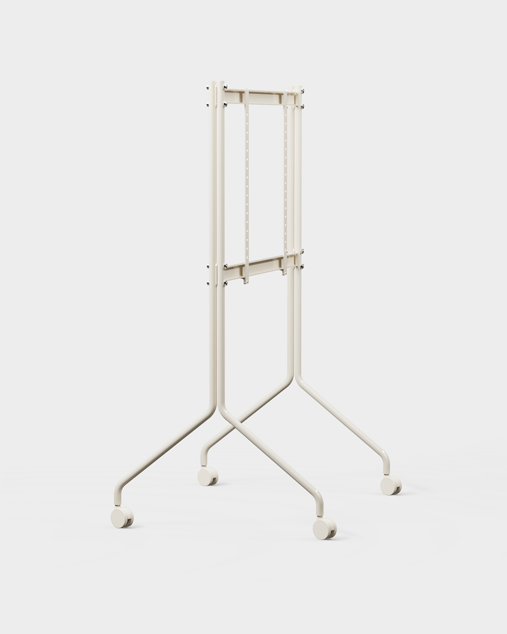 Moon Tall tv-standaard in Pearl op wielen, schuin studioaanzicht met gemonteerde flatscreen-tv